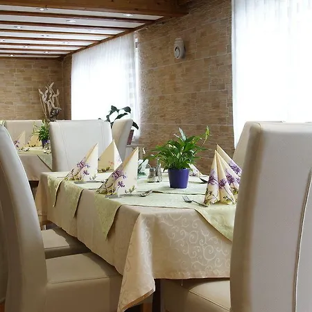 Hoefener Wirtshaus Hotel 3*