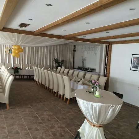 Hoefener Wirtshaus Szálloda