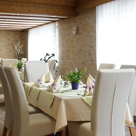 Szálloda Hoefener Wirtshaus 3*