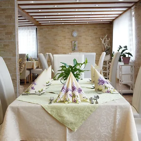 Szálloda Hoefener Wirtshaus 3*