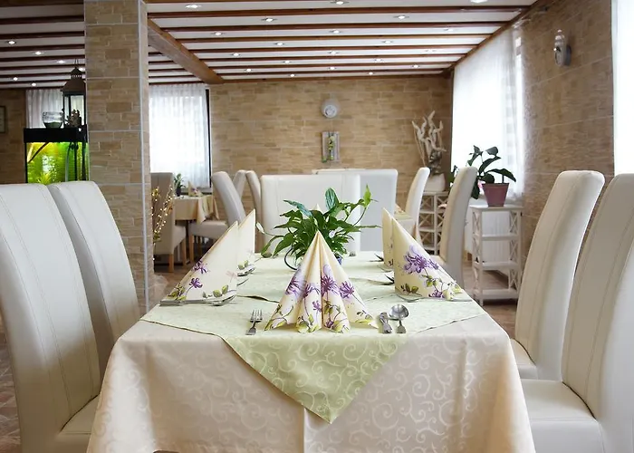 Отель Hoefener Wirtshaus 3*